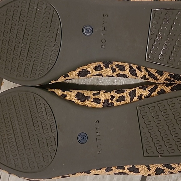 Rothy's Pointed Toe Retired Leopard Print Flats Washable Wmn 10 Authentic Casual - Picture 13 of 16